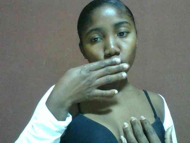 Annah21 webcam