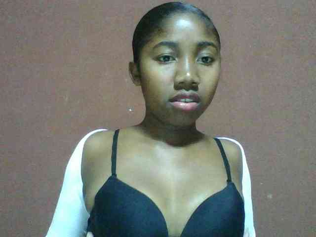 Annah21 webcam