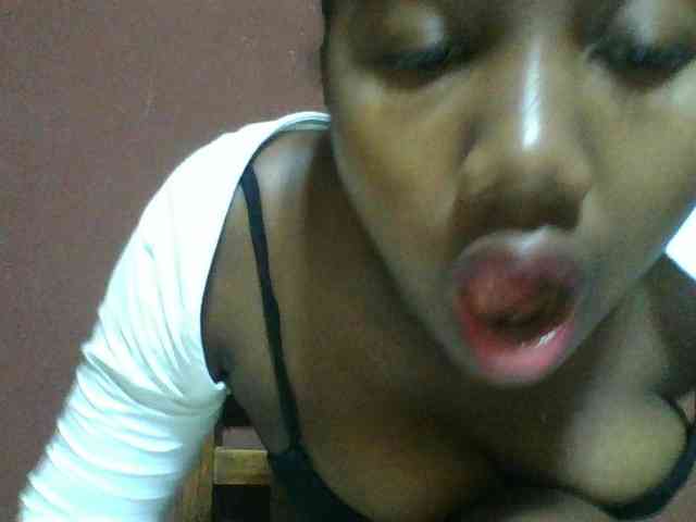 Annah21 webcam