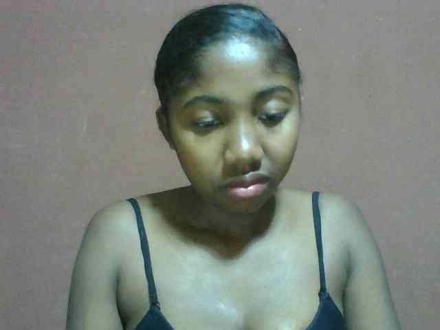 Annah21 webcam