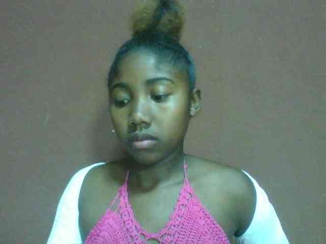 Annah21 webcam