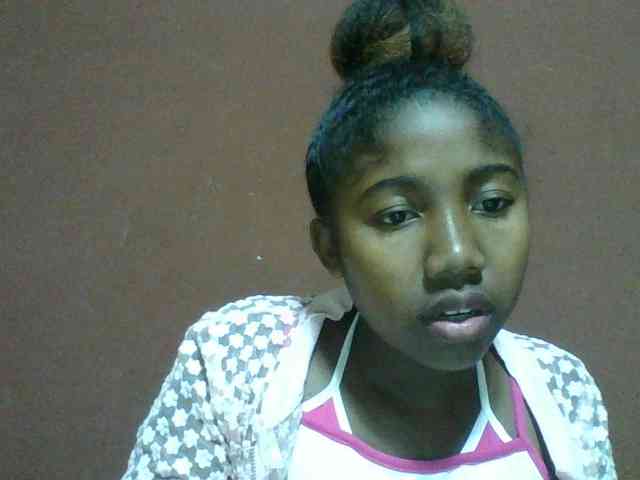 Annah21 webcam