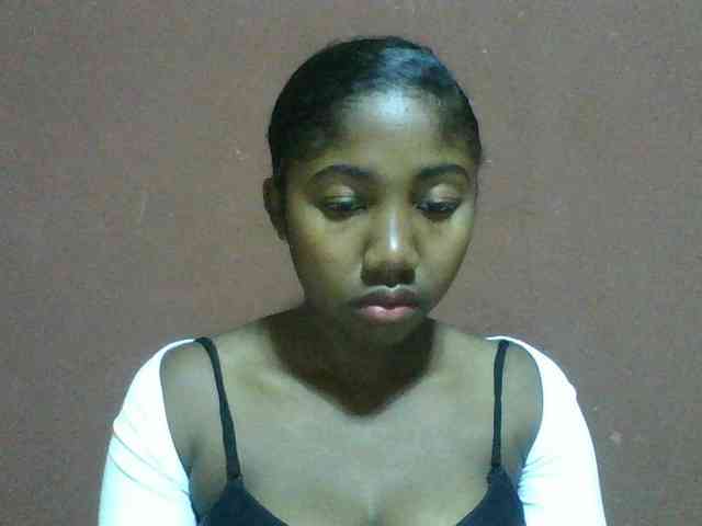Annah21 webcam