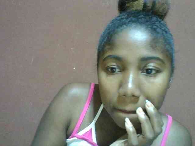 Annah21 webcam