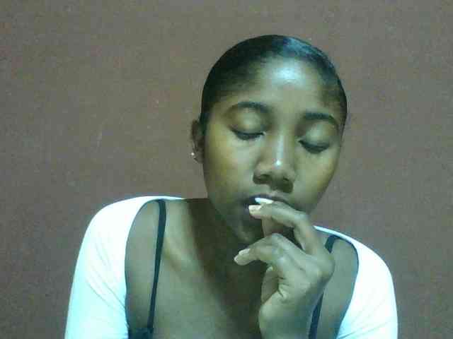 Annah21 webcam