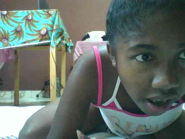 Annah21 webcam