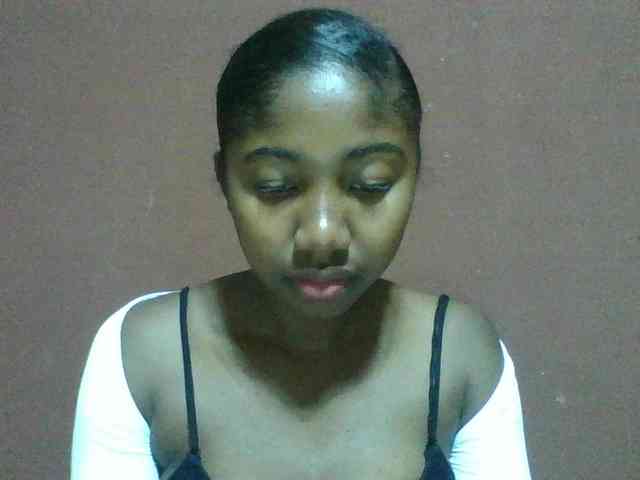 Annah21 webcam