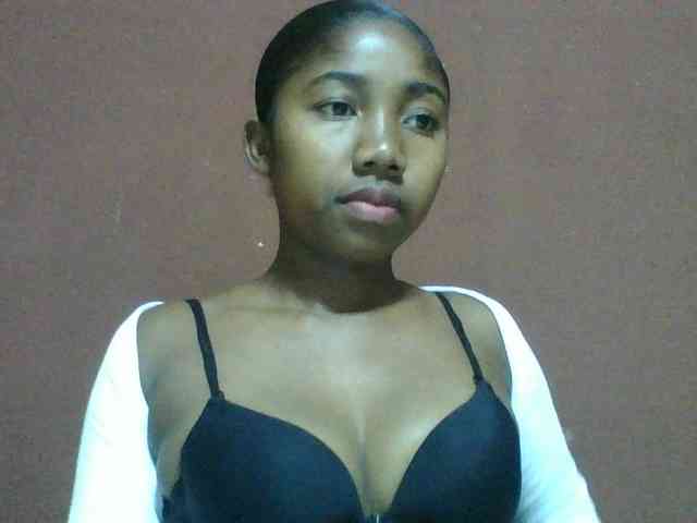 Annah21 webcam