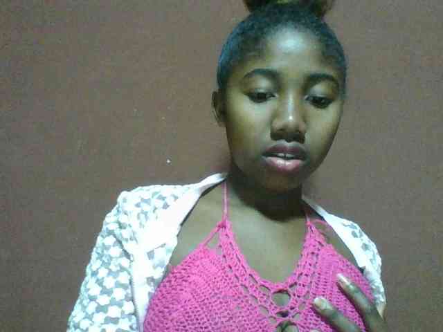 Annah21 webcam