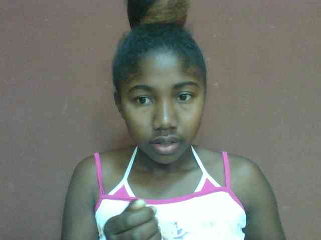 Annah21 webcam