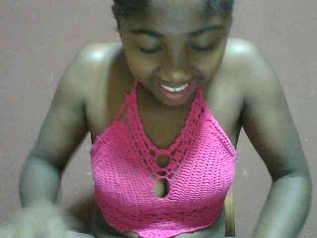 Annah21 webcam