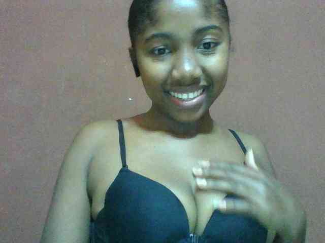 Annah21 webcam