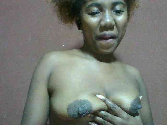 Annah21 webcam