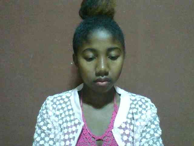 Annah21 webcam