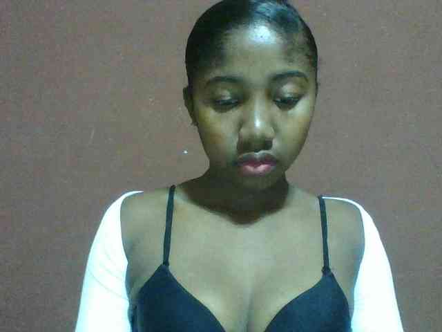Annah21 webcam