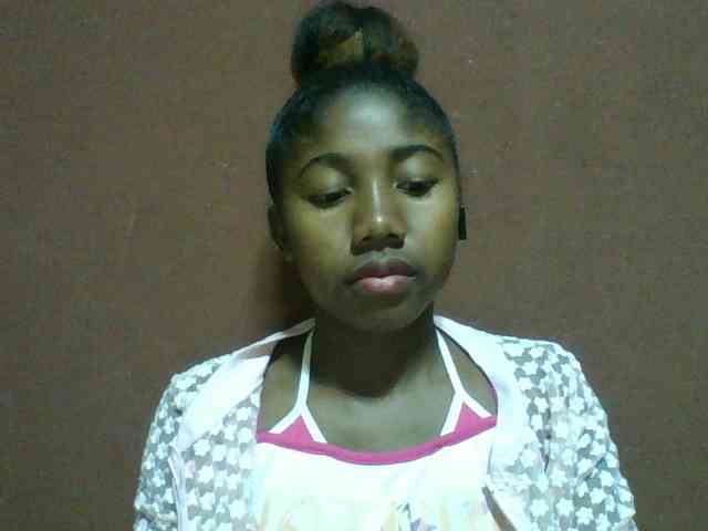 Annah21 webcam