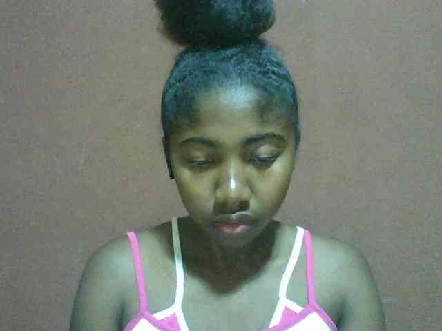 Annah21 webcam