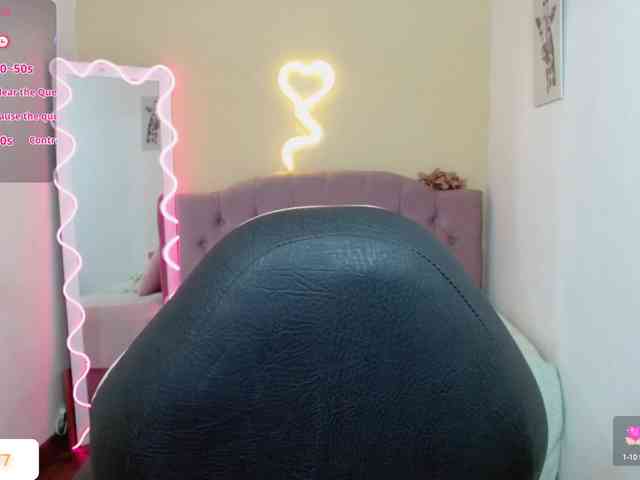 kendra-tay webcam