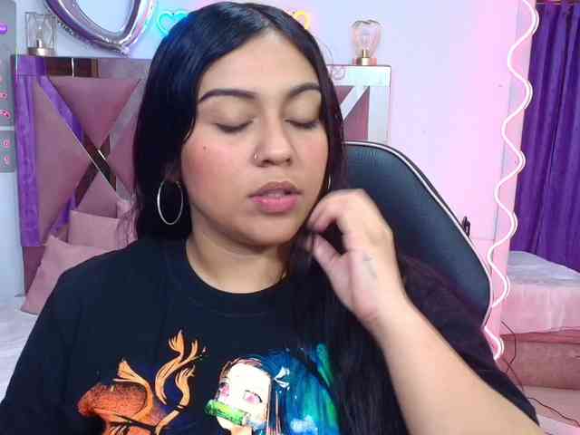 kendra-tay webcam