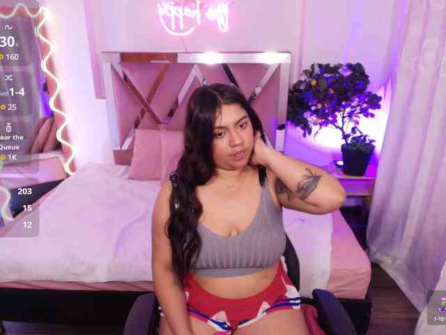 kendra-tay webcam