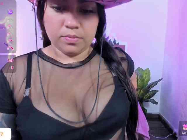 kendra-tay webcam