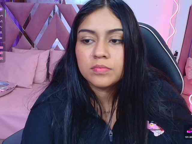 kendra-tay webcam
