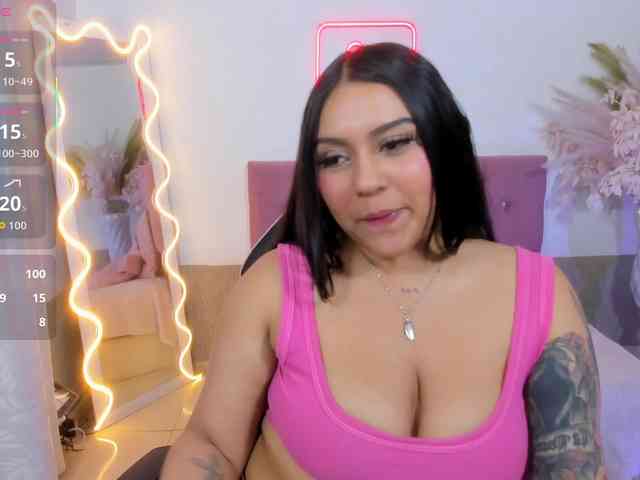 kendra-tay webcam