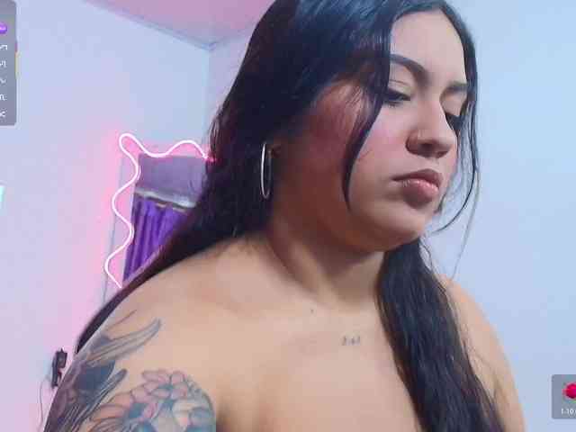 kendra-tay webcam