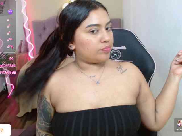 kendra-tay webcam