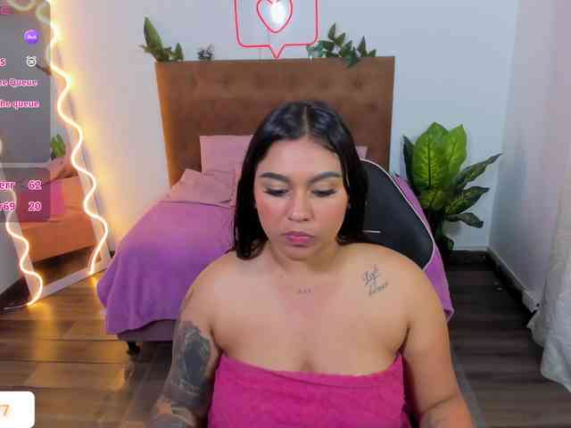 kendra-tay webcam