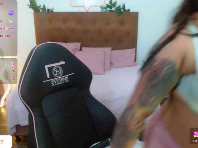 kendra-tay webcam