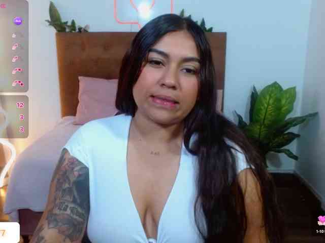 kendra-tay webcam