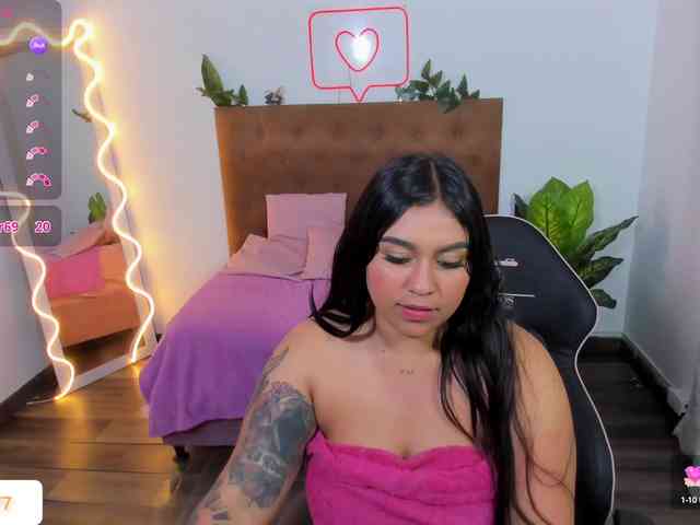 kendra-tay webcam