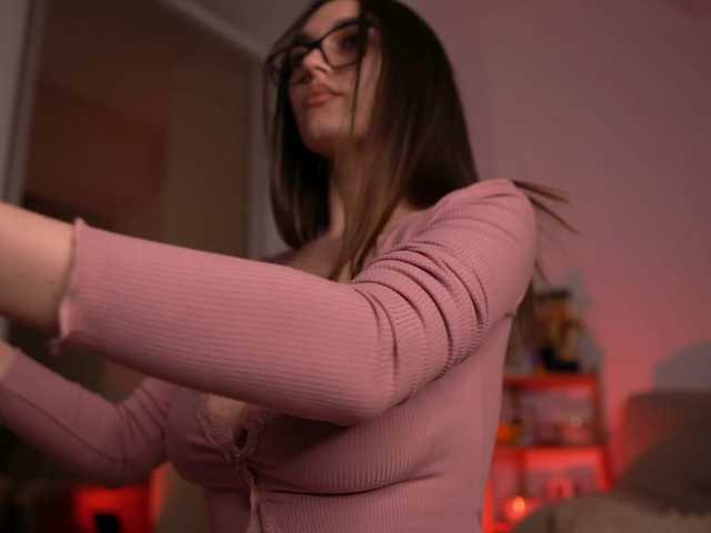 MonaLisss's BongaCams show and profile