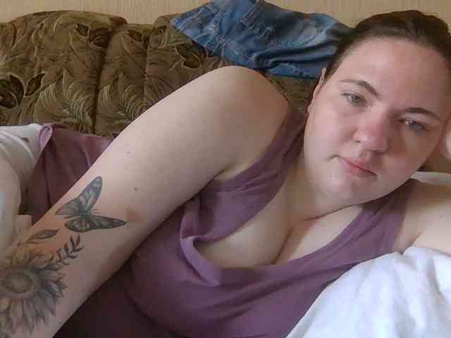 BritaMilly webcam