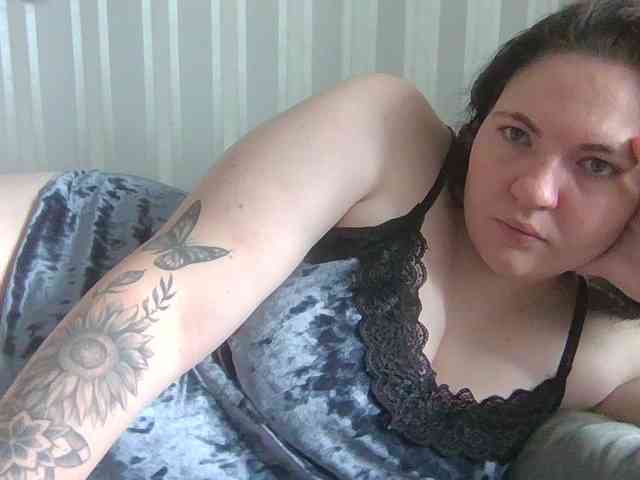 BritaMilly webcam