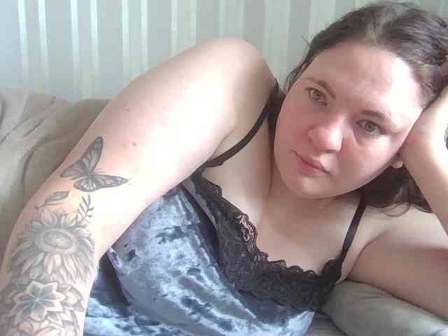 BritaMilly webcam