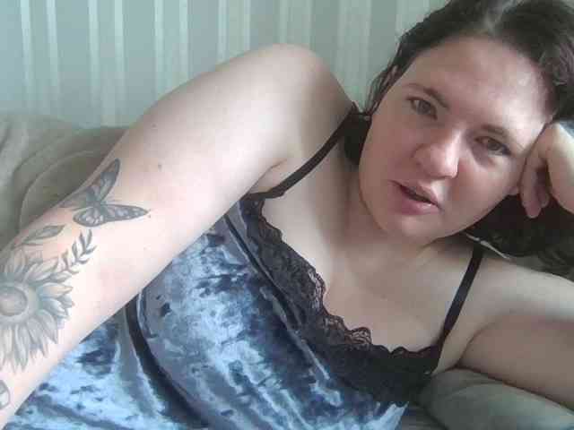 BritaMilly webcam