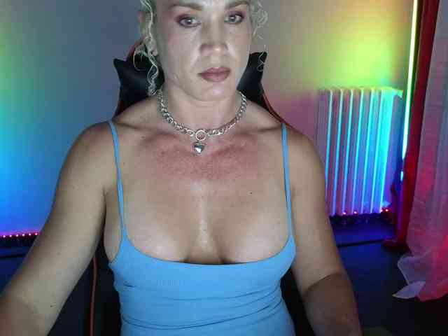 Latinasexy4 webcam