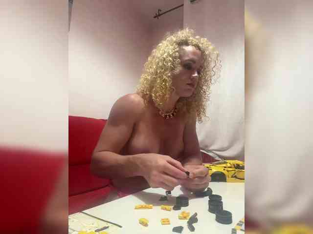 Latinasexy4 webcam