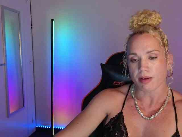 Latinasexy4 webcam