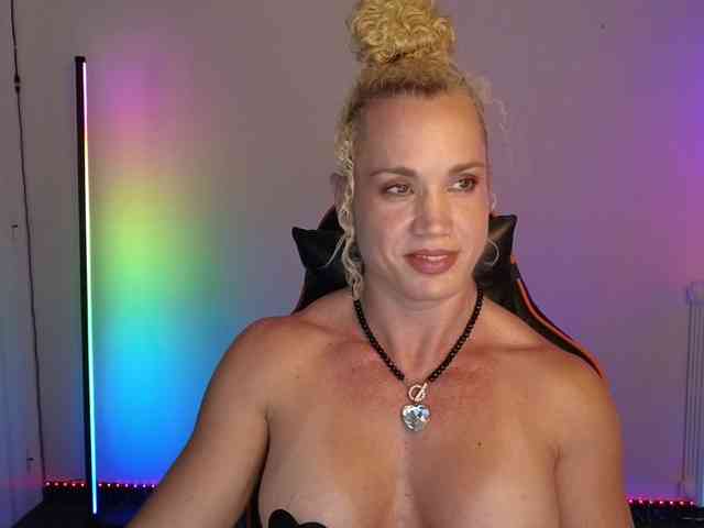 Latinasexy4 webcam