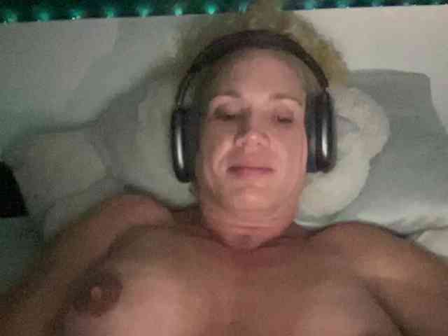 Latinasexy4 webcam