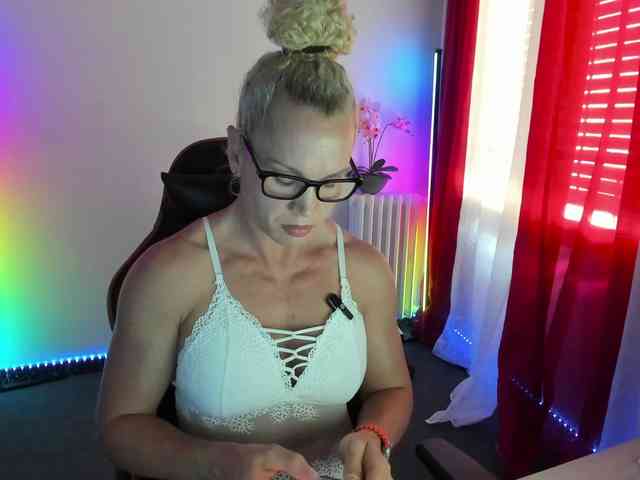 Latinasexy4 webcam