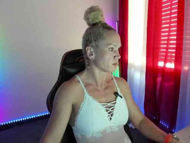 Latinasexy4 webcam