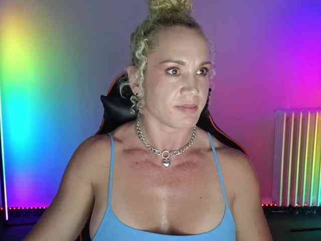 Latinasexy4 webcam