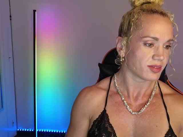 Latinasexy4 webcam