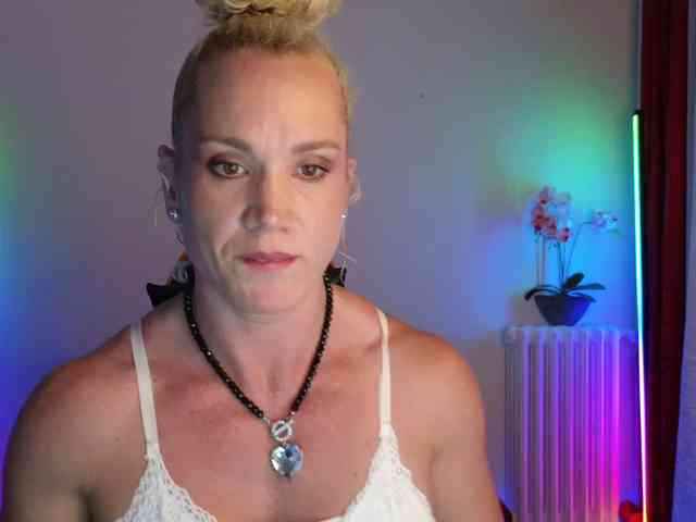 Latinasexy4 webcam