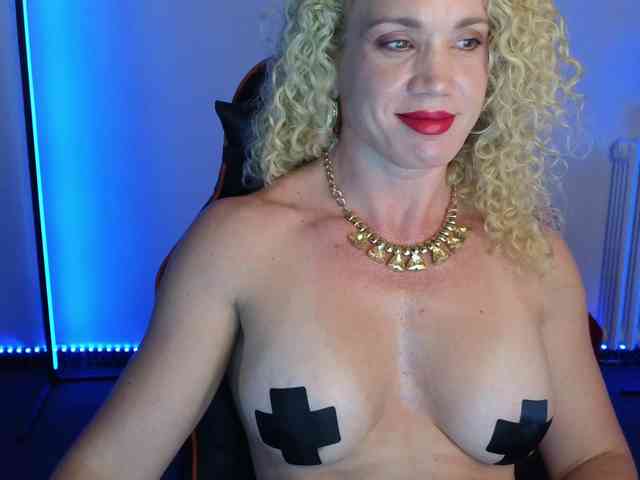 Latinasexy4 webcam