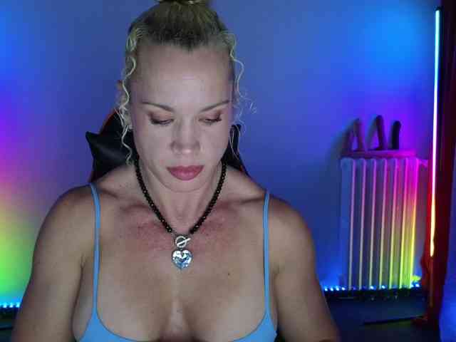Latinasexy4 webcam